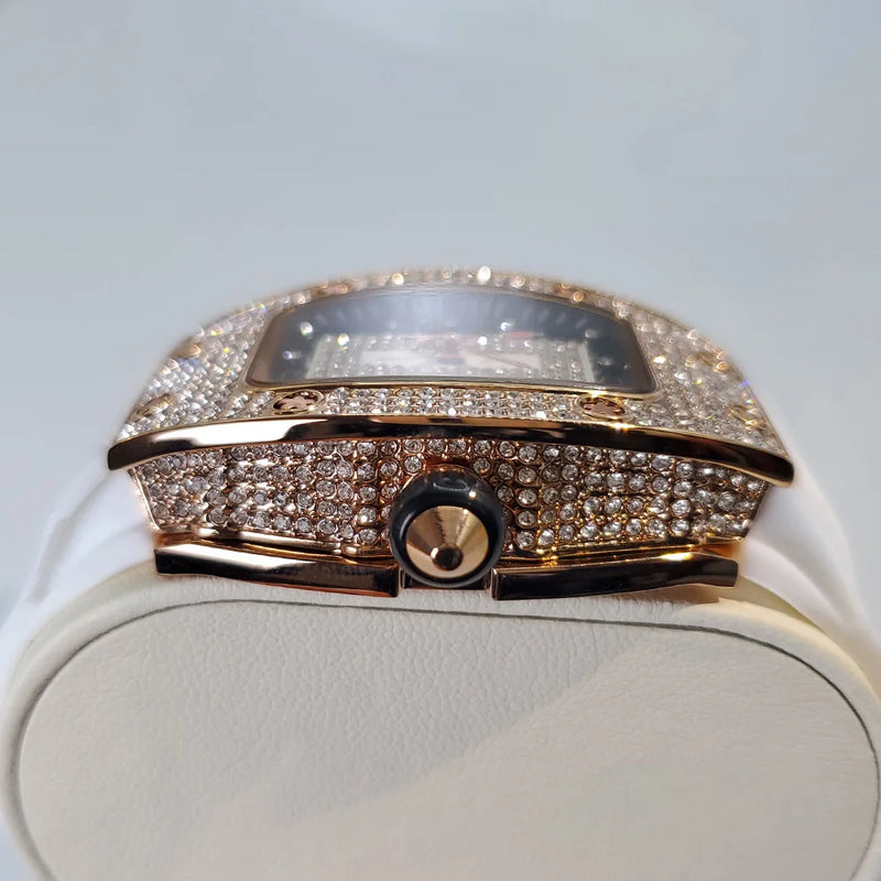 Relógio de diamante de luxo para mulheres Elegante Tonneau Design Original Relógios Moda Ice Out Sport Pulseira de borracha à prova d'água Mille Clock