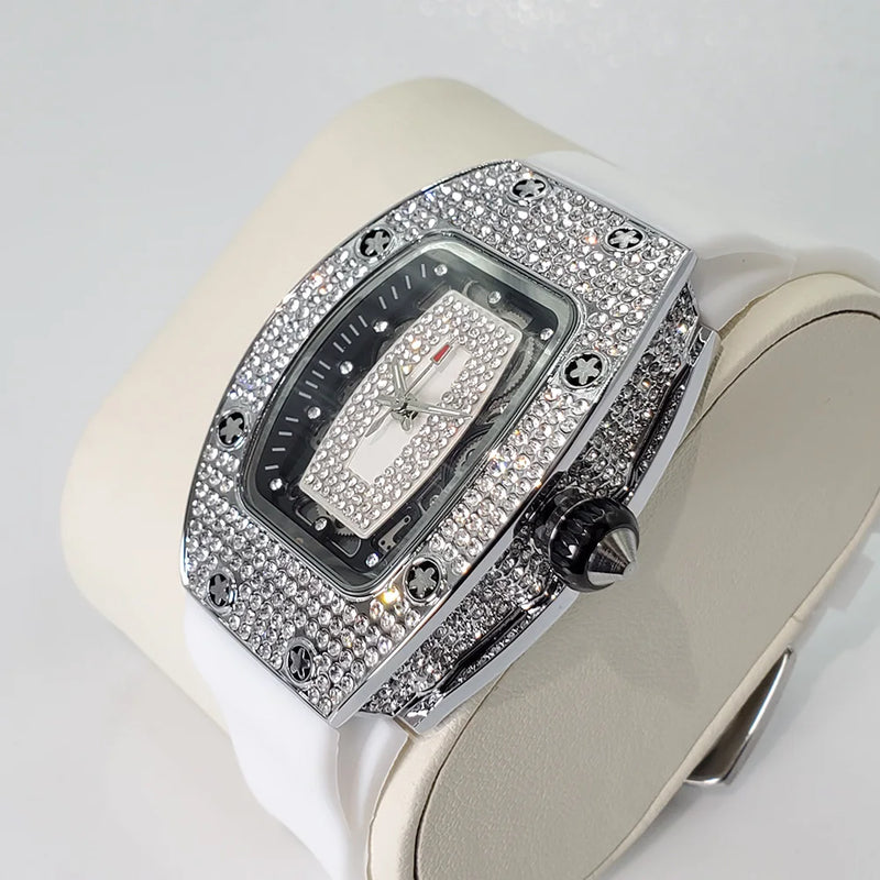 Relógio de diamante de luxo para mulheres Elegante Tonneau Design Original Relógios Moda Ice Out Sport Pulseira de borracha à prova d'água Mille Clock