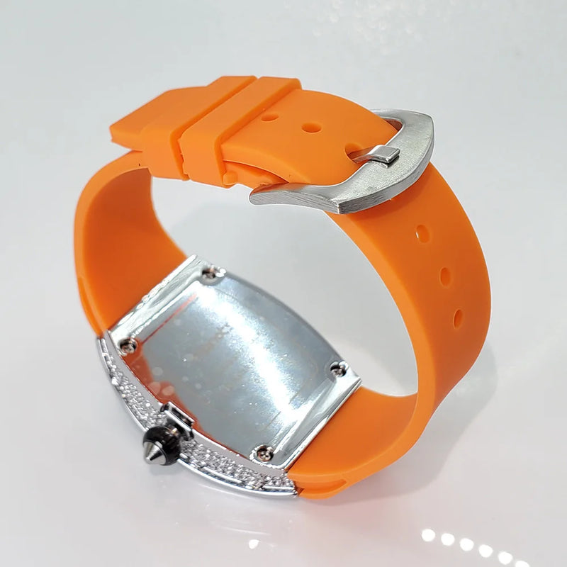 Relógio de diamante de luxo para mulheres Elegante Tonneau Design Original Relógios Moda Ice Out Sport Pulseira de borracha à prova d'água Mille Clock